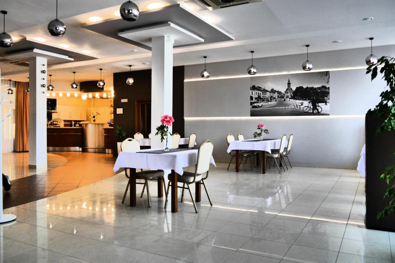 Hotel Restauracja Leliwa Przeworsk Dış mekan fotoğraf